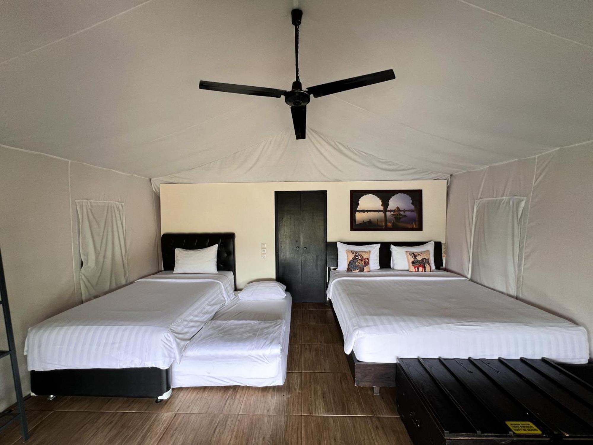 Trizara Resorts - Glam Camping Лембанг Екстер'єр фото