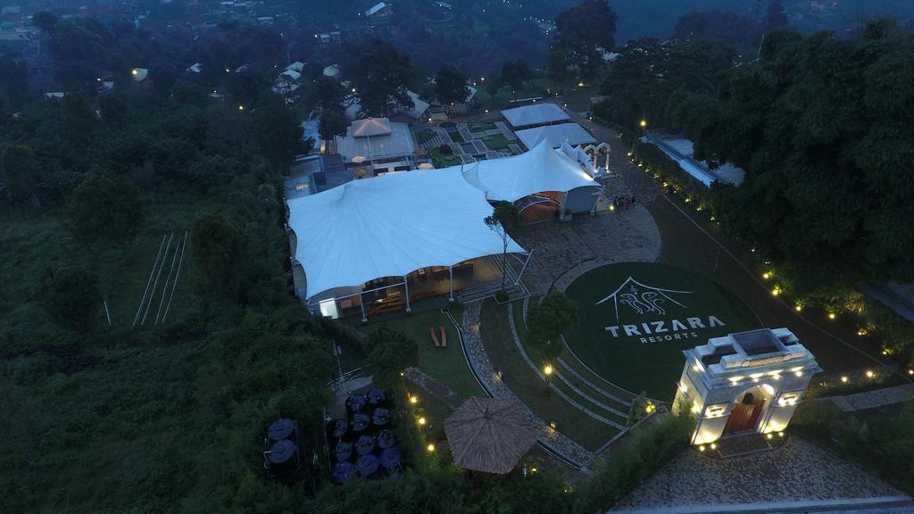 Trizara Resorts - Glam Camping Лембанг Екстер'єр фото